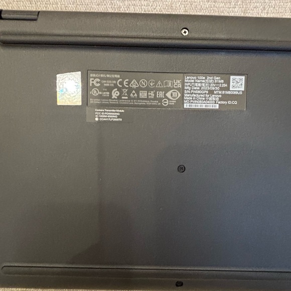 Lenovo 100 e Chromebook 2 nd Gen - Picture 4 of 5